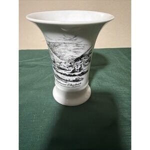 AK Kaiser W Germany Garmisch-Tartenkirchen Vase. Excellent Condition